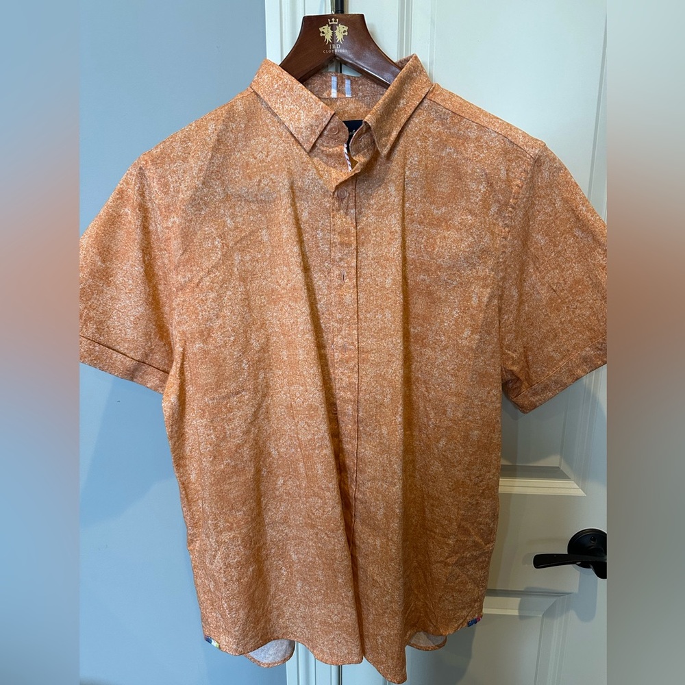 Robert Graham Men’s Classic Fit Button Up